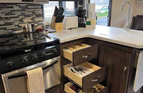 Klamath Apartment | Wildwood glamping rv - Site #72