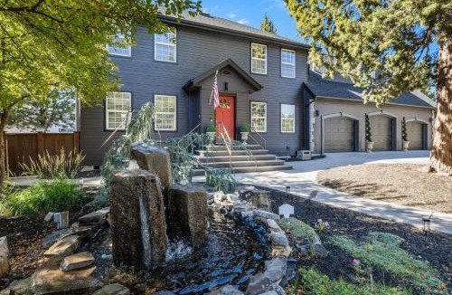 Old Farm District House | Wildwood Manor