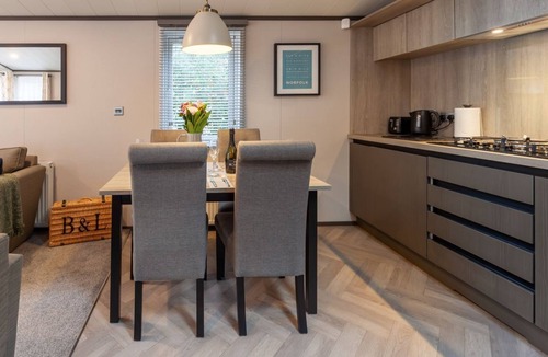Weybourne Apartment | Wildwood - modern Kelling Heath caravan