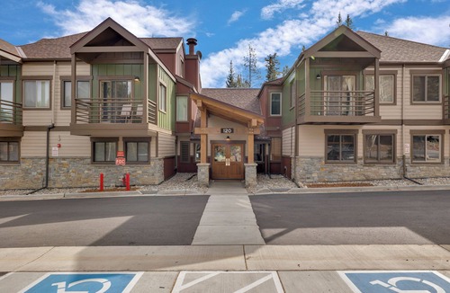 Four O'Clock Condo | Wildwood Suites 305, Breckenridge