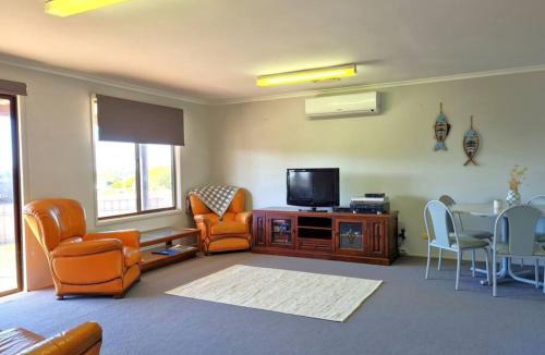 Port Victoria House | Wilgra By The Beach