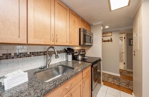 Thayerville Condo | Will O' The Wisp: 201B One Bedroom/One Bath