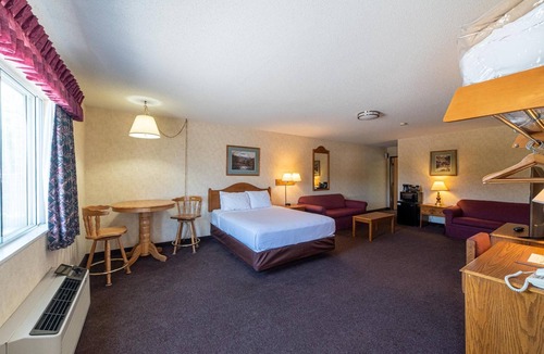 Brimley Hotel | Willabees Motel
