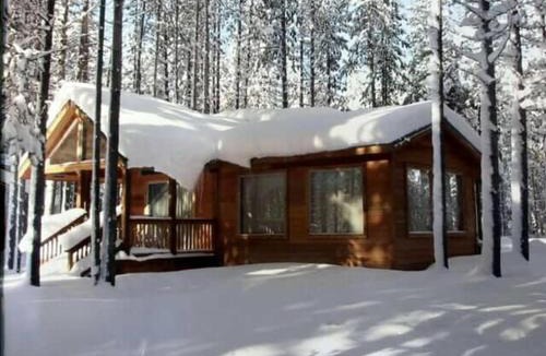 Crescent Ski Chalet | Willamette Pass Inn & Chalets