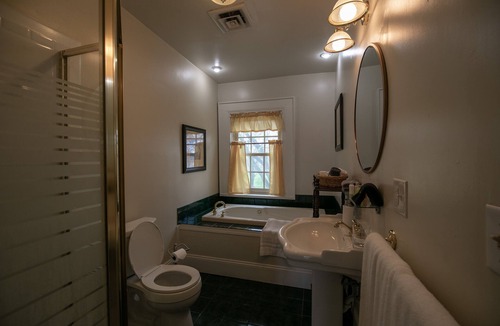Nauvoo Bed & Breakfast | Willard Richards Inn