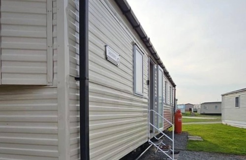 Heysham House | Willerby Seasons: 3BR Caravan