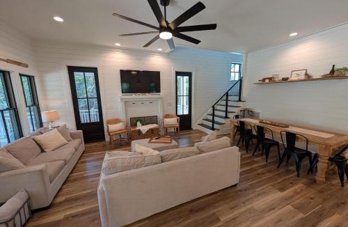 Cape Fear Station House | Willet on Kinnakeet