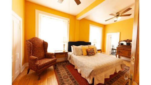 Cimarron Hotel | William F Cody - Historic Hotel Room