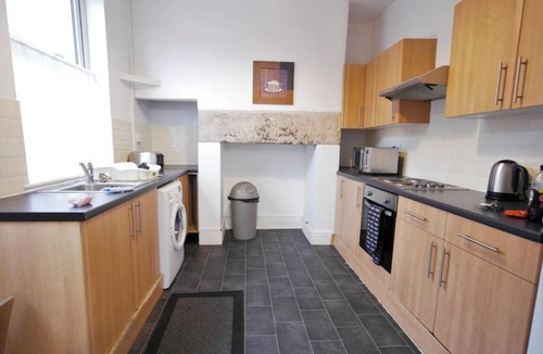 Chesterfield House | William Street North