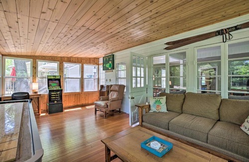 Williams Bay House | Williams Bay Home with Fire Pit 1 Mi to Lake and Beach