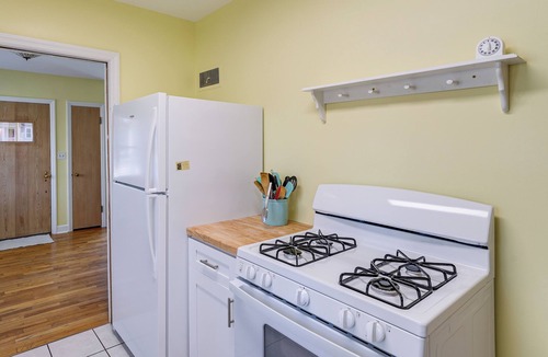 Williams Bay House | Williams Bay Retreat: Walk to Geneva Lake & Town!