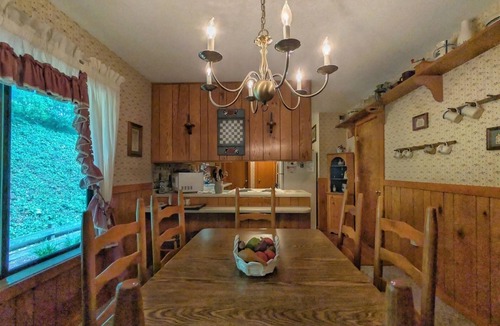 Lake Junaluska House | Williams Cottage/upper level on beautiful Lake Junaluska