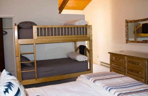 Salmon House | Williams Lake Resort