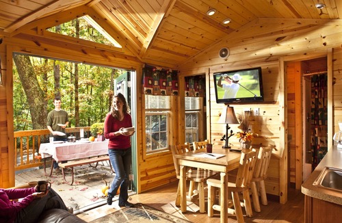 Williamsburg Cabin | Williamsburg Campground