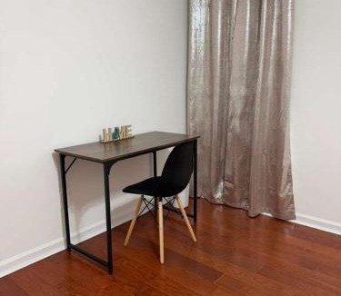 Williamsburg House | Williamsburg Executive Rooms near Busch Gardens