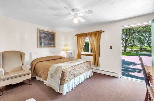 Shaftsburg Hotel | Williamston Inn