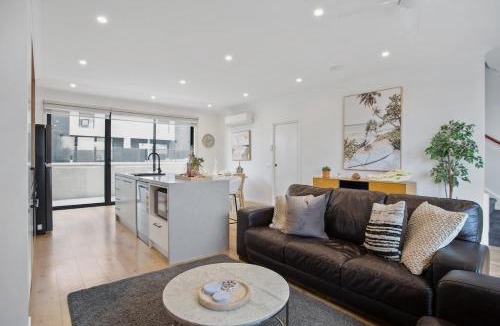 Williamstown House | Williamstown Townhouse