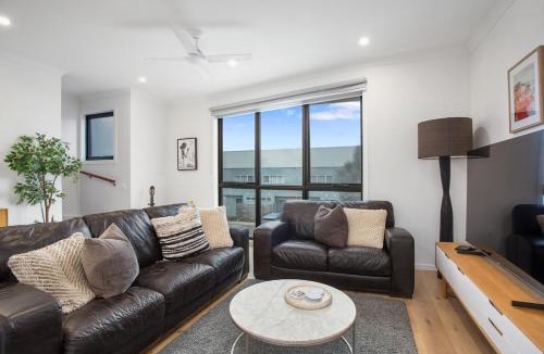 Williamstown House | Williamstown Townhouse