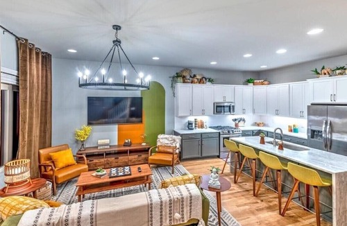 Haynes Area Condo | Willie’s World! 14 Beds*GameRoom*Huge Rooftop!