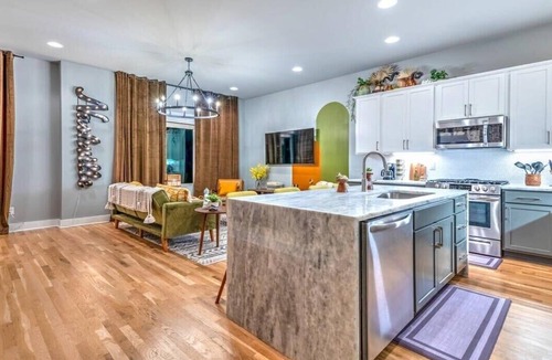 Haynes Area Condo | Willie’s World! 14 Beds*GameRoom*Huge Rooftop!