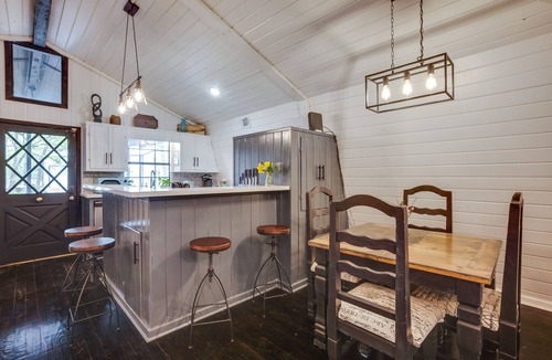 Willis House | Willis Vacation Rental ~ 2 Mi to Lake Conroe!