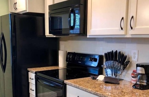 Willoughby Spit Condo | Willoughby Escape - Suite 3