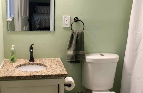 Willoughby Spit Condo | Willoughby Escape Suite 4