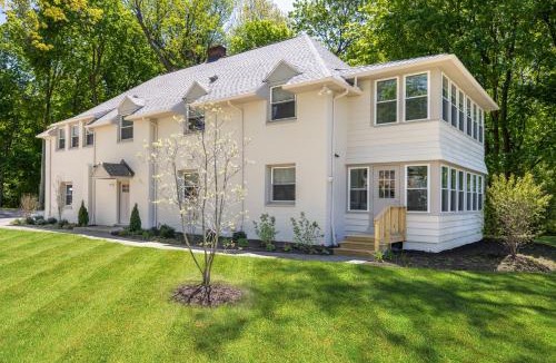 Willoughby Hotel | Willoughby House Inn