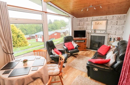 Llanybri House | Willow 80