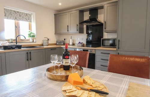 Loppington Cottage | WILLOW BARN, pet friendly, with open fire in Wem
