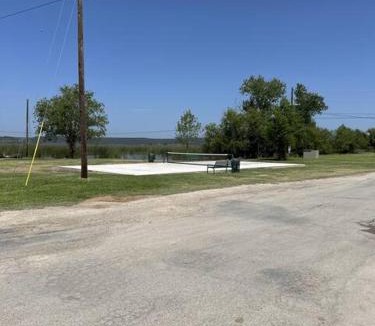 Graford Resort | Willow Beach RV Park & Marina