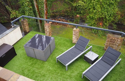 Padfield Cottage | Willow Brook