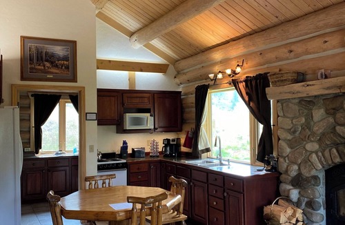 Darby Cabin | Willow Cabin at Rye Creek Lodge