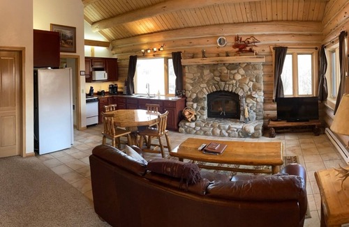 Darby Cabin | Willow Cabin at Rye Creek Lodge