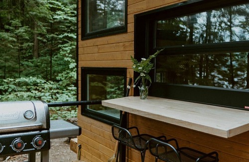 Dysart et al Cabin | Willow Cabin | Magnificent Remote Waterfront Cabin