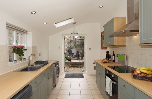 Ely Cottage | Willow Cottage - Central Ely