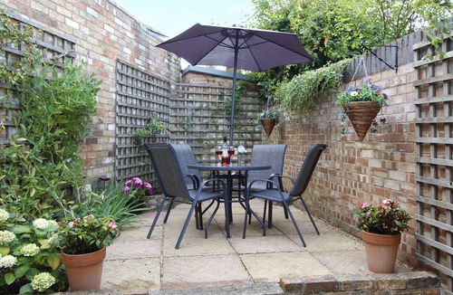 Ely Cottage | Willow Cottage - Central Ely