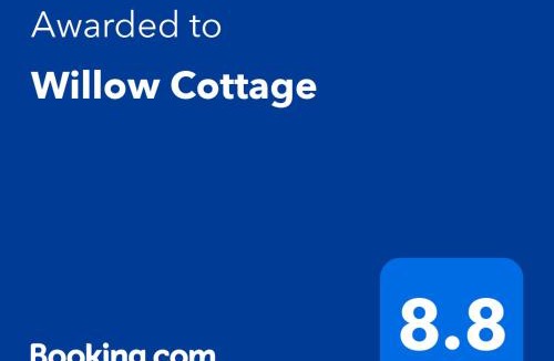 Westerham House | Willow Cottage