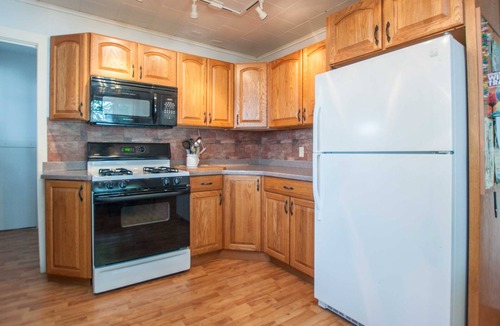 Town of Varick Cottage | Willow Cove: Wine Country and Lake Living