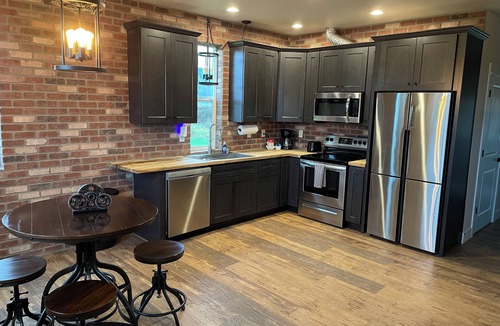 Longview Apartment | Willow Grove RiverSide Property