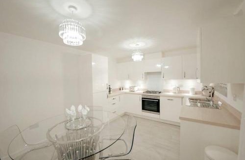 Thurnscoe House | Willow Heights Modern 5-7 Persons/3 Bed Detached