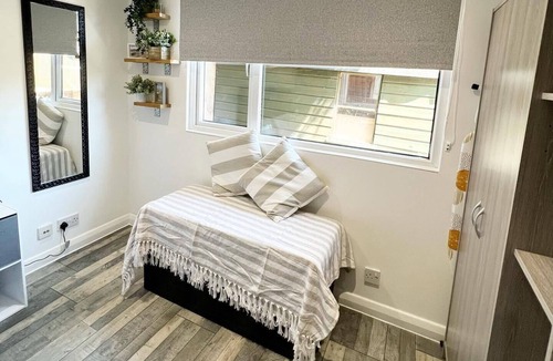 Broadstairs Cabin | Willow Inn