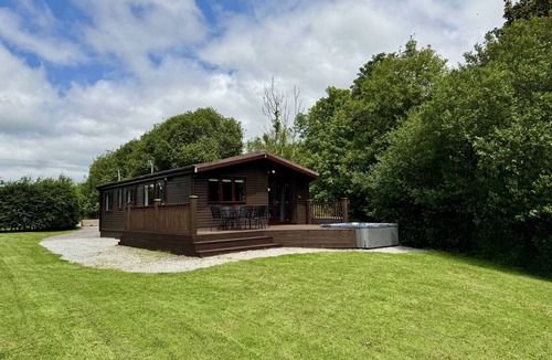 Helford Passage Cottage | Willow Lodge
