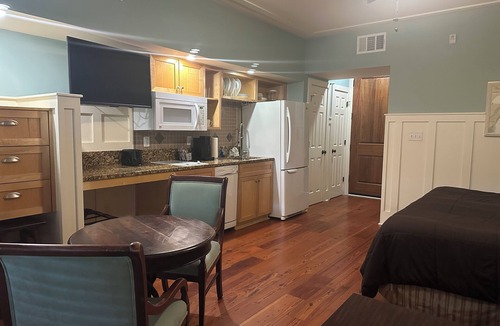 Murrells Inlet Hotel | Willow Lodge