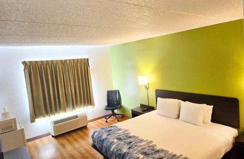 Willoughby Hotel | Willow Lodge Willoughby Cleveland