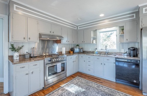 Chattanooga Valley House | Willow Manor| Charming older home w/MTN Views!