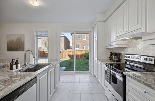 Whitby House | Willow Nest - 5 Beds, 2.5 Baths, 3 Park, Thermea Spa