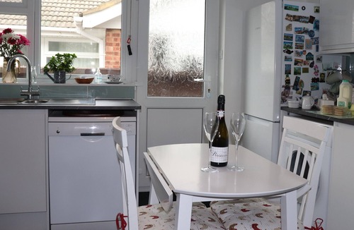 Nettlestone Ski Chalet | Willow-Oak