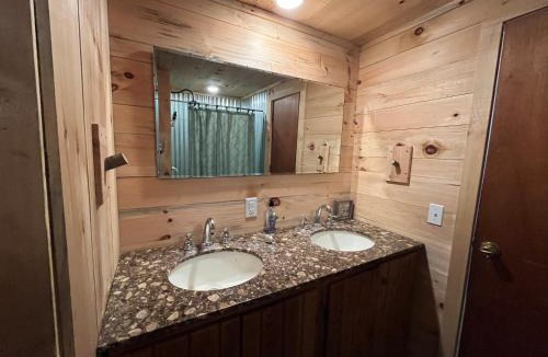 Rome House | Willow Point Cabin Brenchly Lake