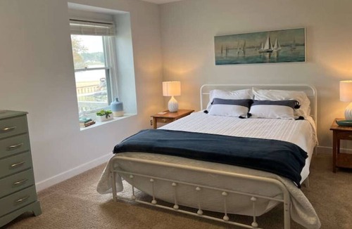 Dutton House | Willow Point Waterfront Home